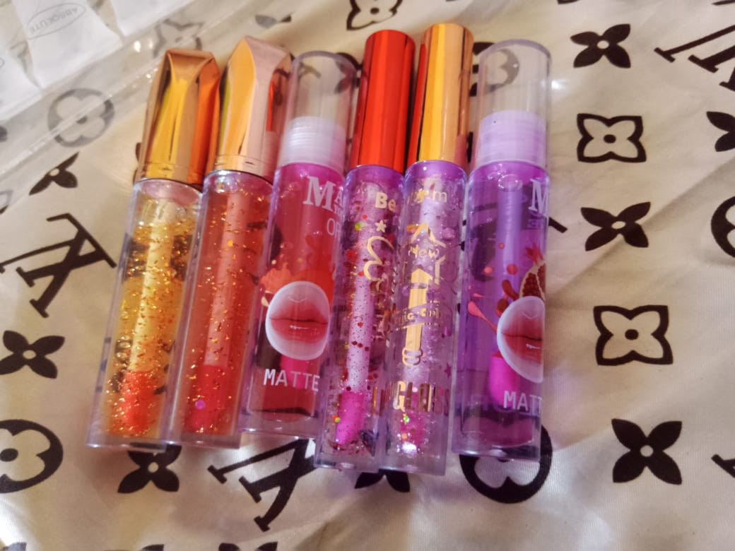 Magic lip gloss