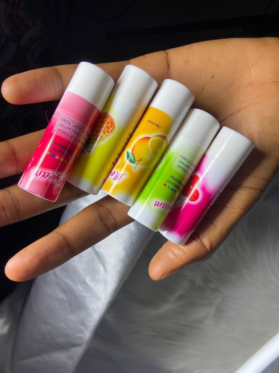 Moisturizing lip balm